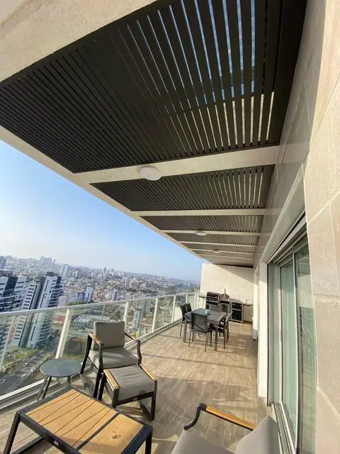 פרגולה מסגרת בטון תלויה