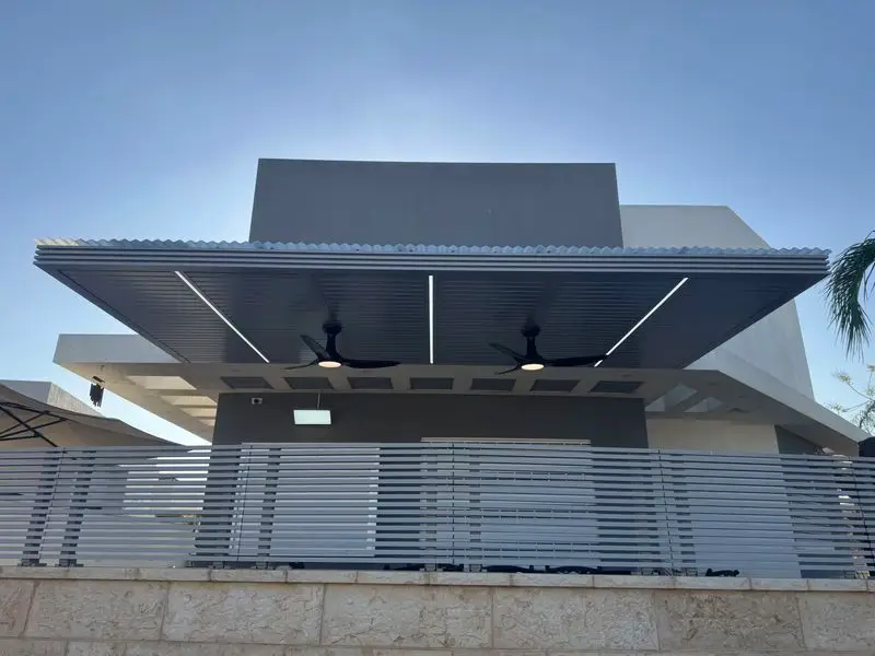 פרגולה תלויה