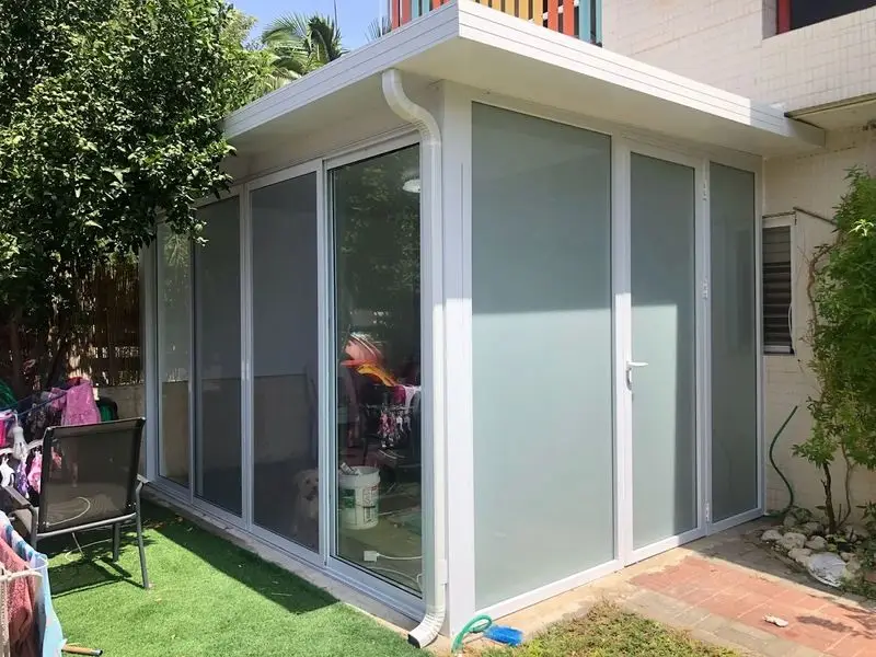 פרגולות אלומיניום סגורות